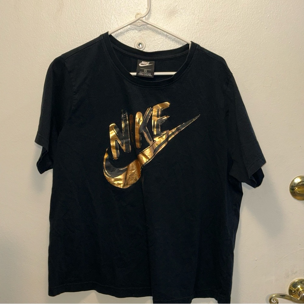 Nike Black T-Shirt with Gold Logo women’s Xl